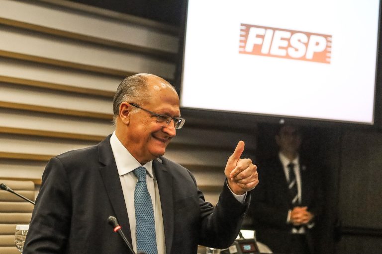 Alckmin-defende-participacao-do-Republicanos-e-PP-no-governo-Lula.jpg