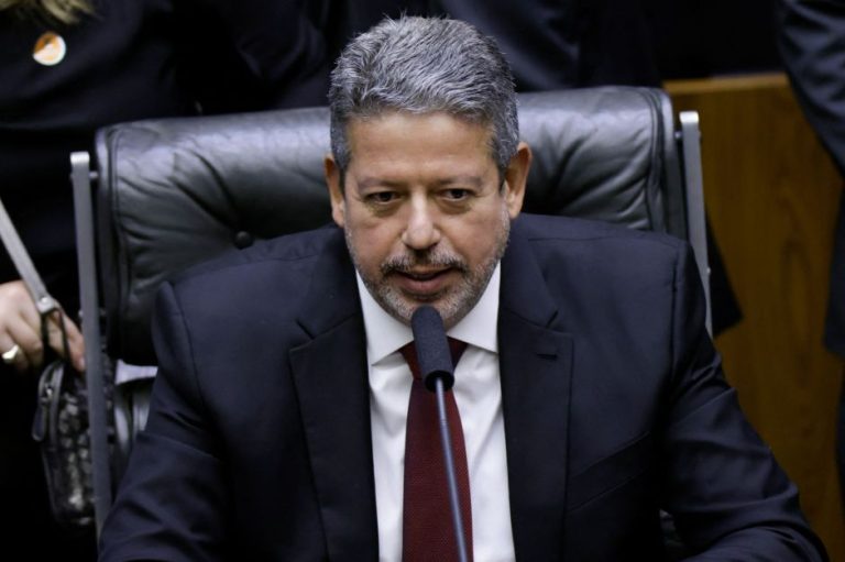 Arthur-Lira-recebe-manifesto-favoravel-a-reforma-administrativa-de-23.jpg