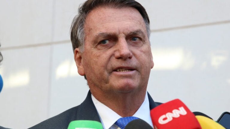 Bolsonaro-alega-que-prisoes-de-ex-auxiliares-visam-forcar-delacoes-e.jpg