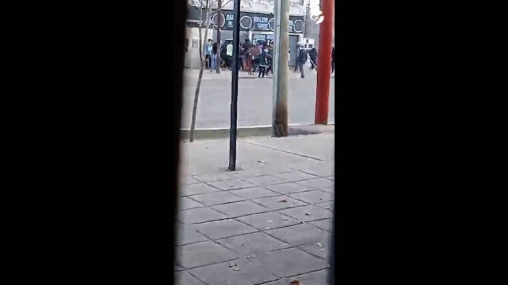 Inflação de 113,4% impulsiona onda de saques em Buenos Aires, Argentina