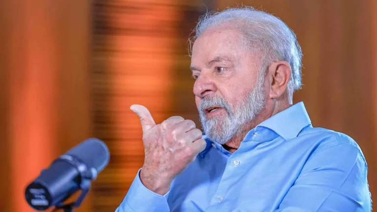 Lula-usa-boa-fase-do-Botafogo-como-exemplo-em-defesa.webp.webp