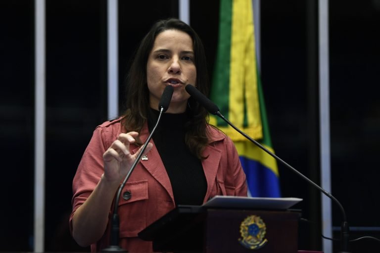 Ministro-Andre-de-Paula-convida-Governadora-Raquel-Lyra-para-integrar.jpg