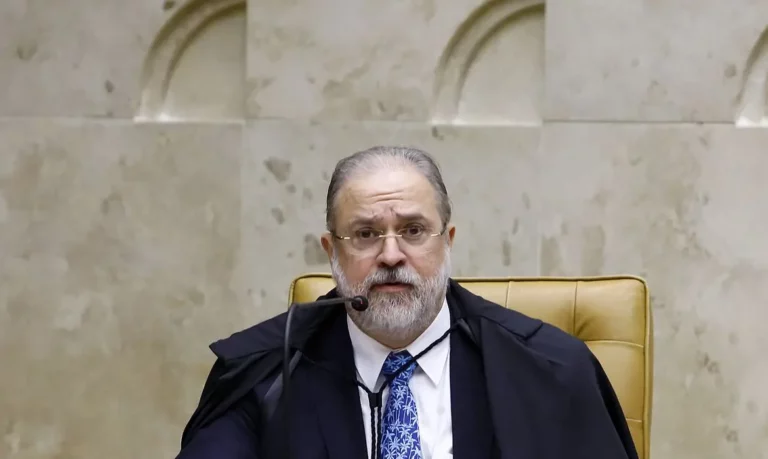 Procurador-geral-Augusto-Aras-critica-operacao-do-STF-contra-empresarios.webp.webp