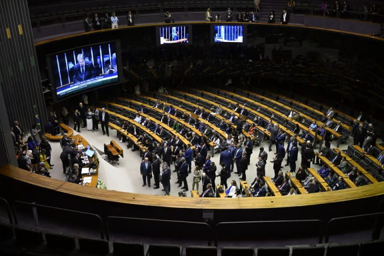 STF-determina-que-Congresso-recalcule-vagas-de-deputados-ate-2025.jpg