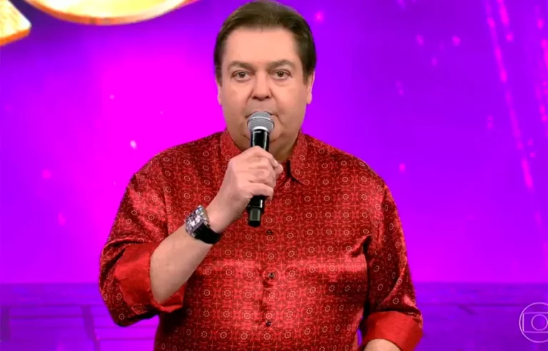 Apresentador-Faustao-sai-da-UTI-e-segue-para-quarto-apos.webp.webp