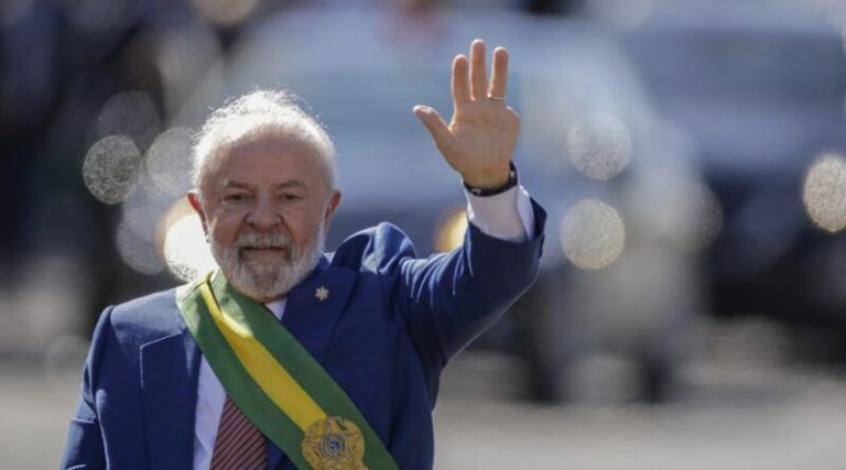 Gafe-na-web-Aceno-de-Lula-para-plateia-vazia-no.jpg