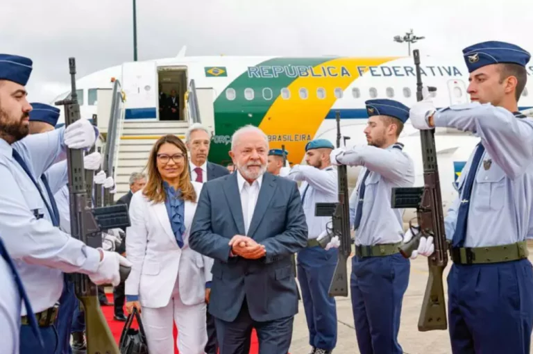 Lula-supera-FHC-e-domina-ranking-de-viagens-internacionais-em.webp.webp