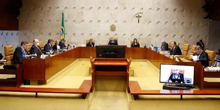 Supremo-Tribunal-Federal-investe-R-700-mil-em-carpetes-coloridos.webp.webp