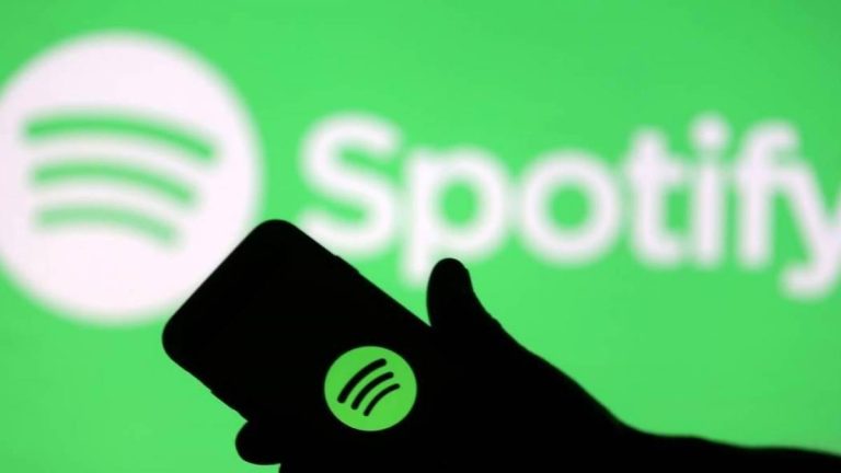 Spotify desliga cerca de 1,5 mil funcionários para conter custos