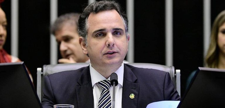 Pacheco defende autonomia parlamentar, regulação da inteligência artificial e controle