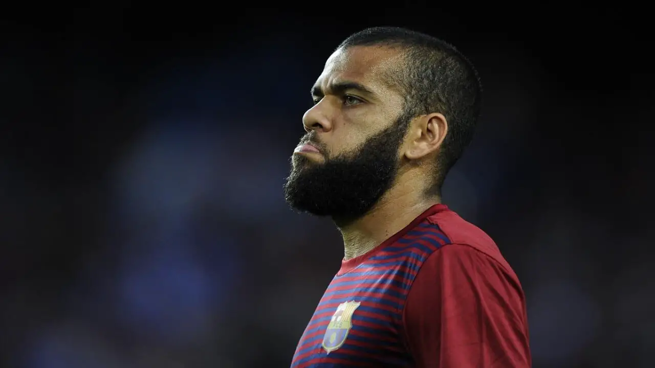 Daniel Alves Encontra Novo Caminho Após Absolvição e Deixa o Futebol