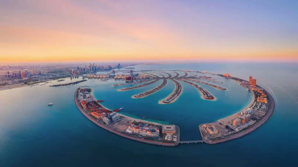 Palm Jumeirah: A Inovadora Ilha Artificial que Transformou Dubai