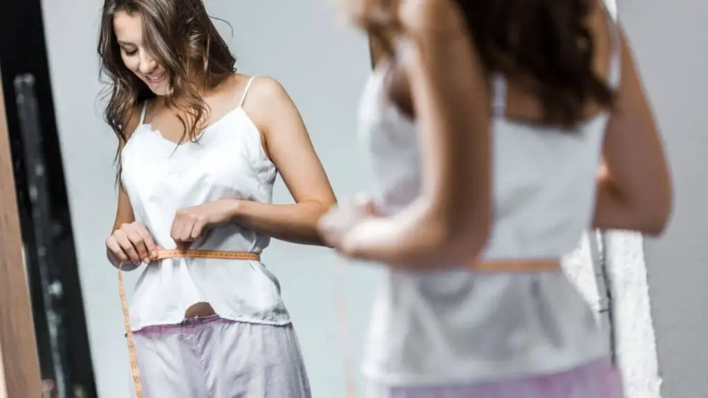 Emagrecimento saudável: especialistas reforçam a importância de dieta, exercícios e hábitos